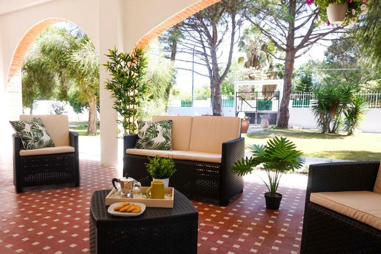 Villa Aurelia - Seafront Apartment With Terrace 夸尔图-圣埃莱娜 外观 照片